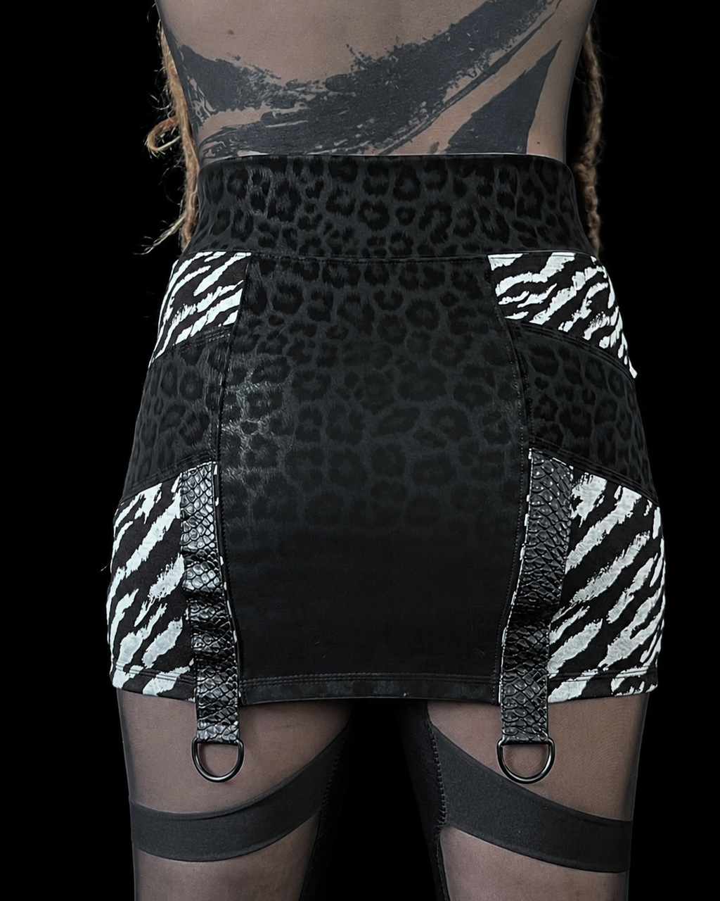 Minirock Leo/Zebra mit Taschen und Ringen