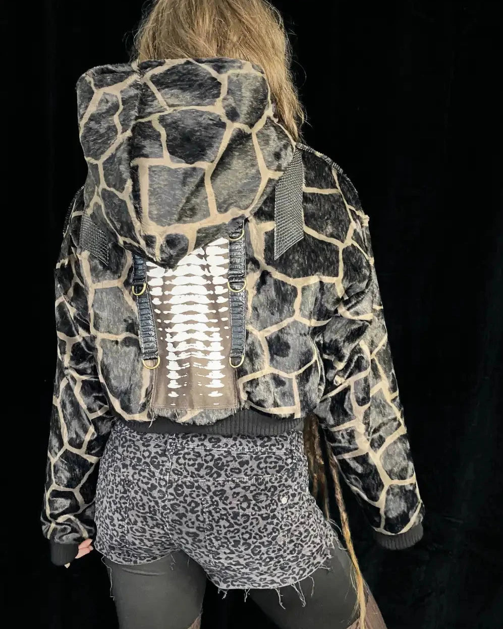 Faux Fur Jacket – Animalprint Giraffe with Backpatch