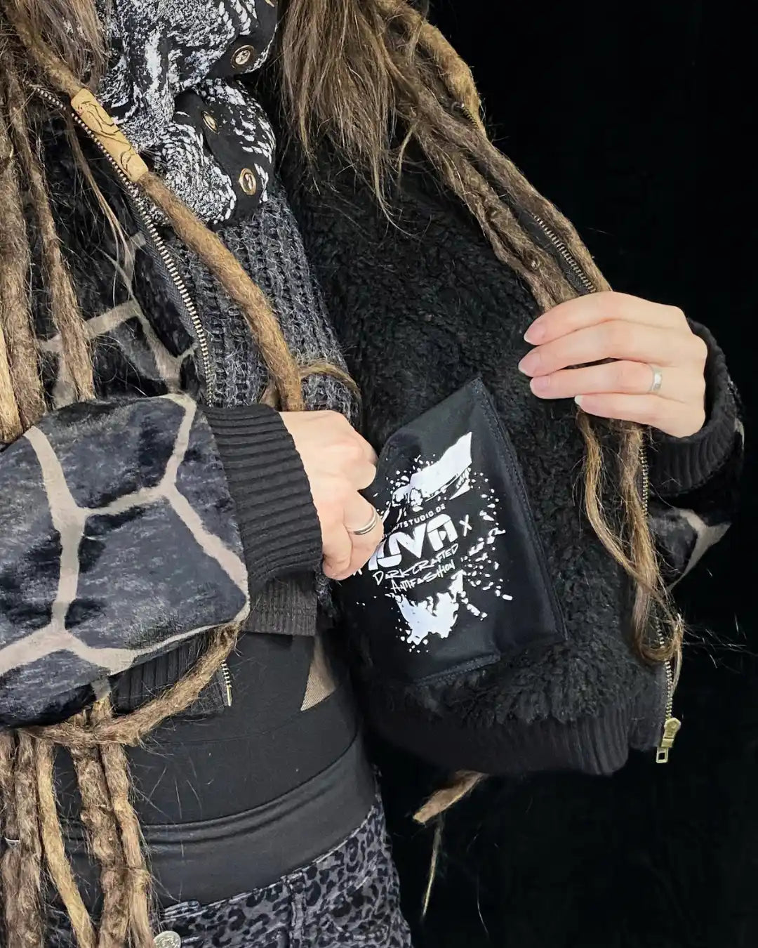 Faux Fur Jacket – Animalprint Giraffe with Backpatch