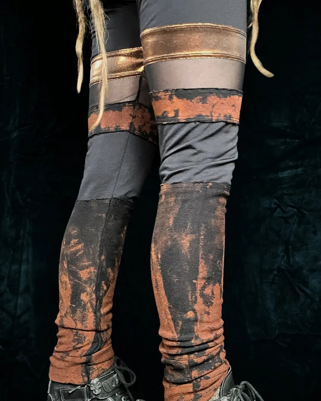 Leggings Tie Dye mit Bronze- und Mesheinsatz