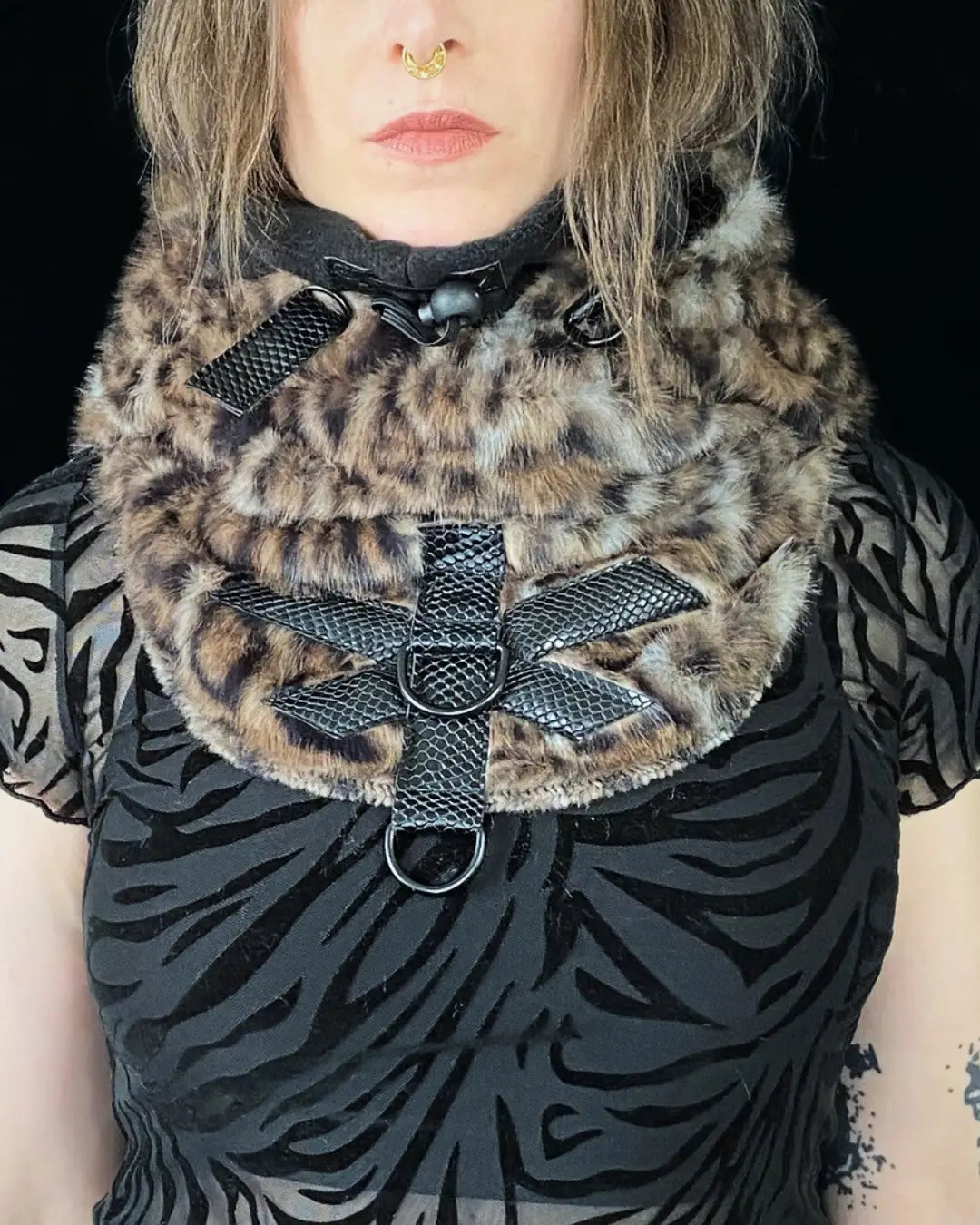 Hooded Cowl Balaclava - soft dark Leo