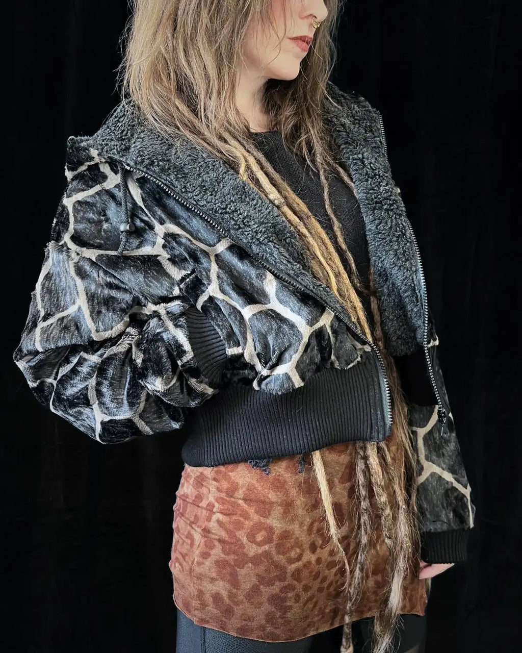 Faux Fur Jacket – Animalprint Giraffe / FCK ICE Backpatch