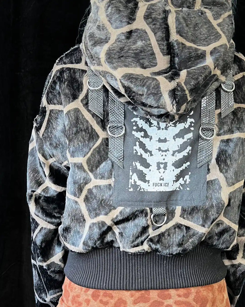 Faux Fur Jacket – Animalprint Giraffe / FCK ICE Backpatch