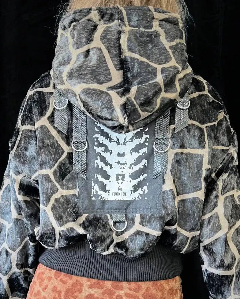 Faux Fur Jacket – Animalprint Giraffe / FCK ICE Backpatch