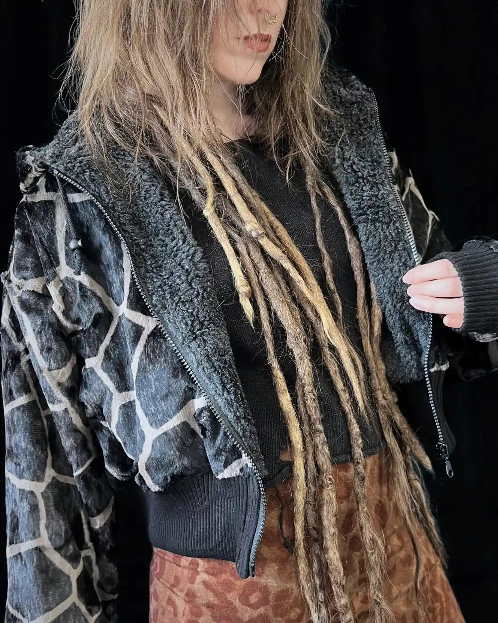 Faux Fur Jacket – Animalprint Giraffe / FCK ICE Backpatch