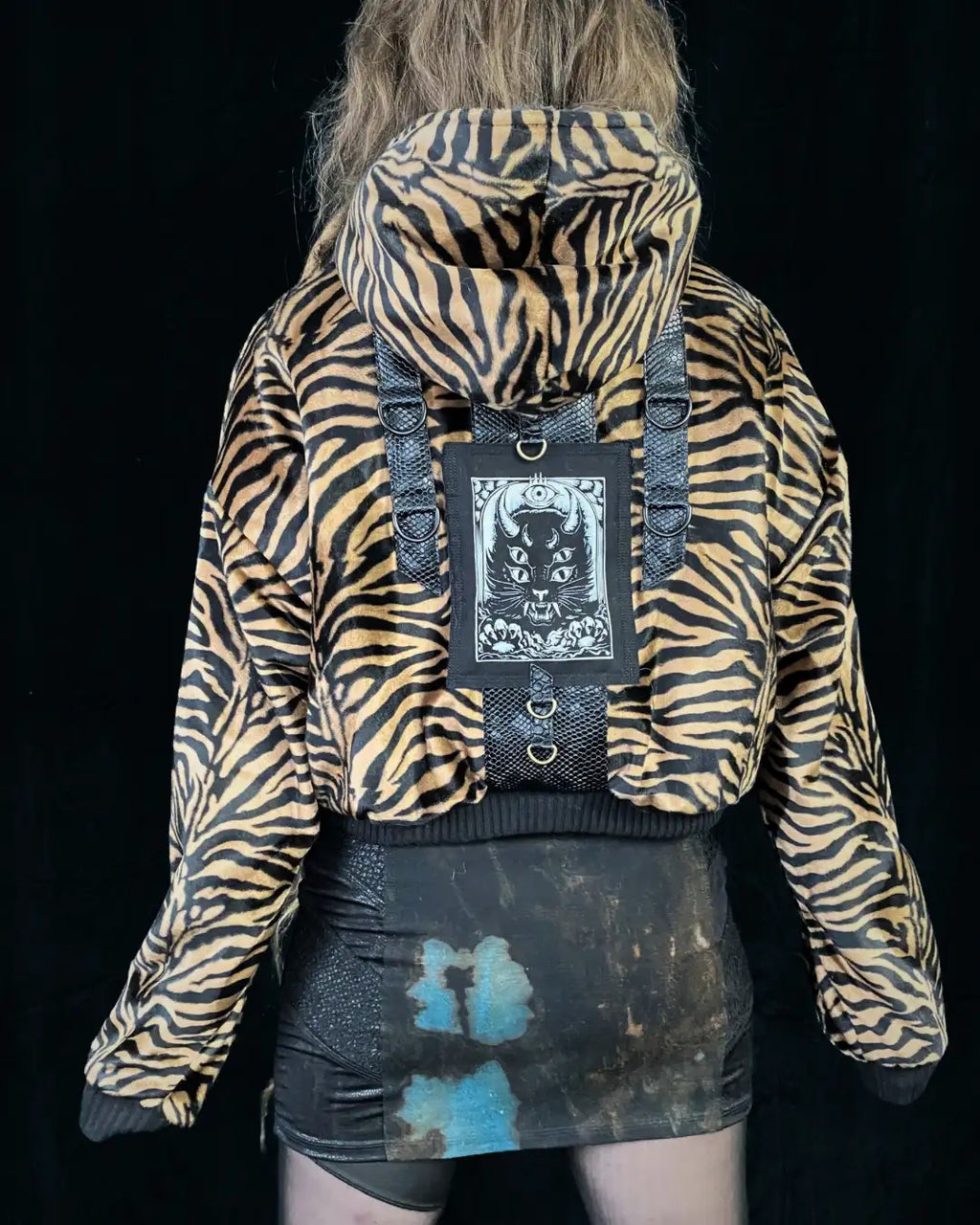 Felljacke Tiger/Schlange mit Katzen Backpatch