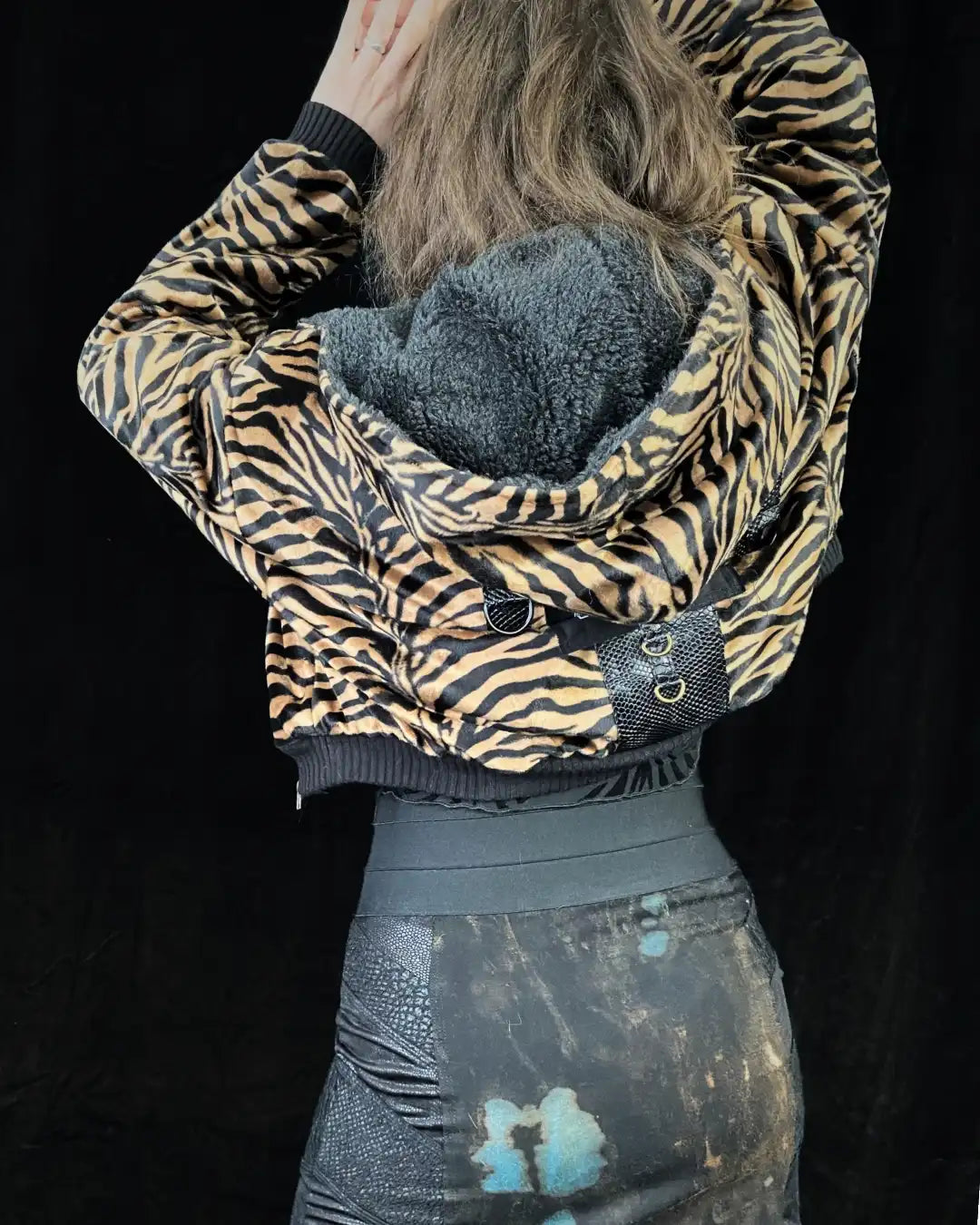 Faux Fur Jacket – Animalprint Tiger/snakeskin with CAT backpatch