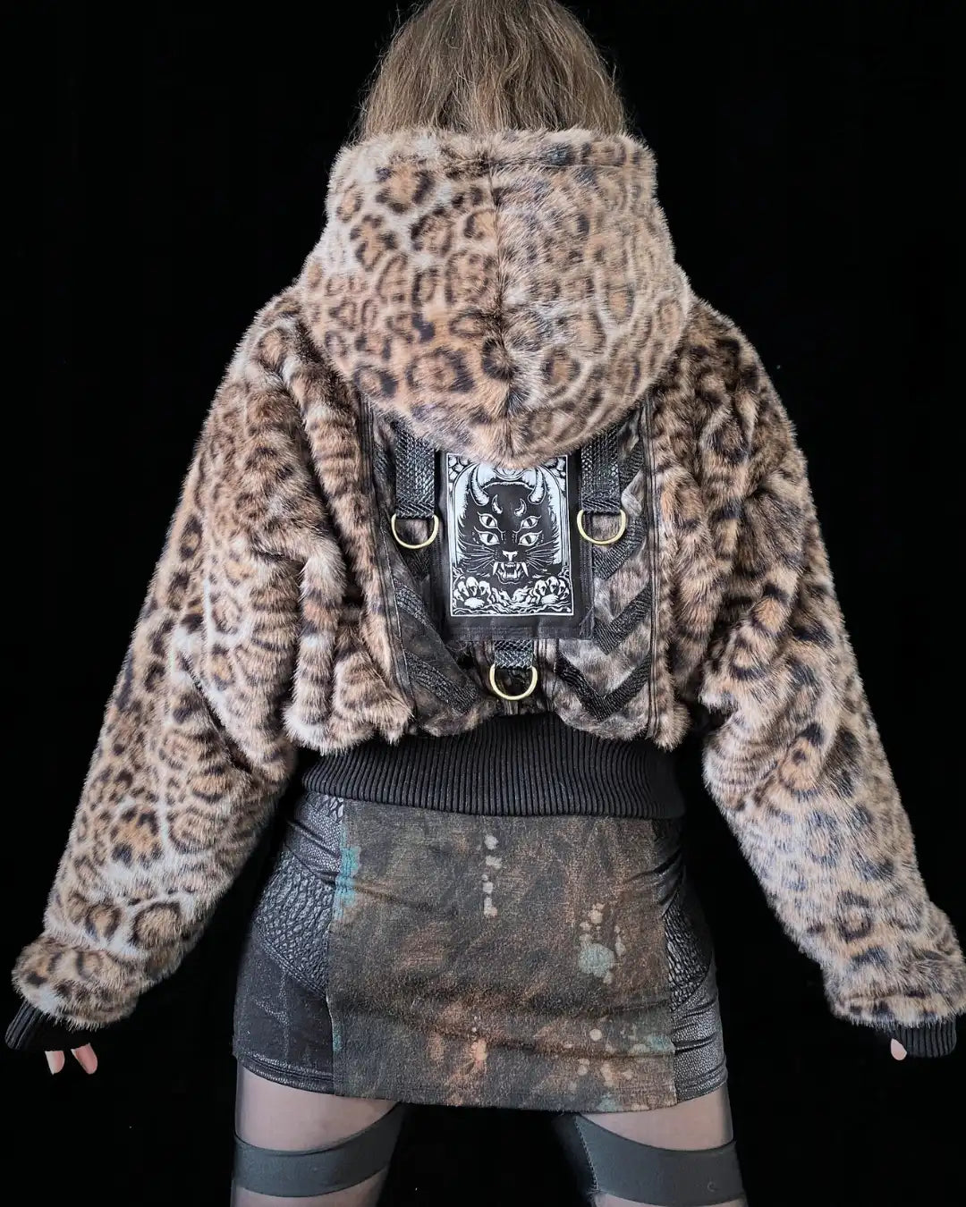 Faux Fur Jacket – Animalprint dark Leopard/CAT/gold appliques