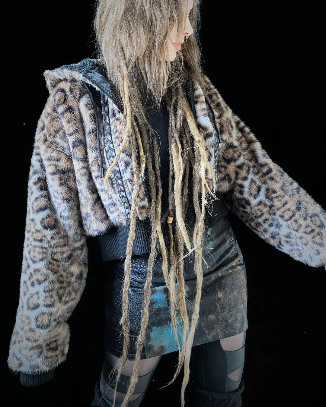 Faux Fur Jacket – Animalprint dark Leopard/CAT/gold appliques