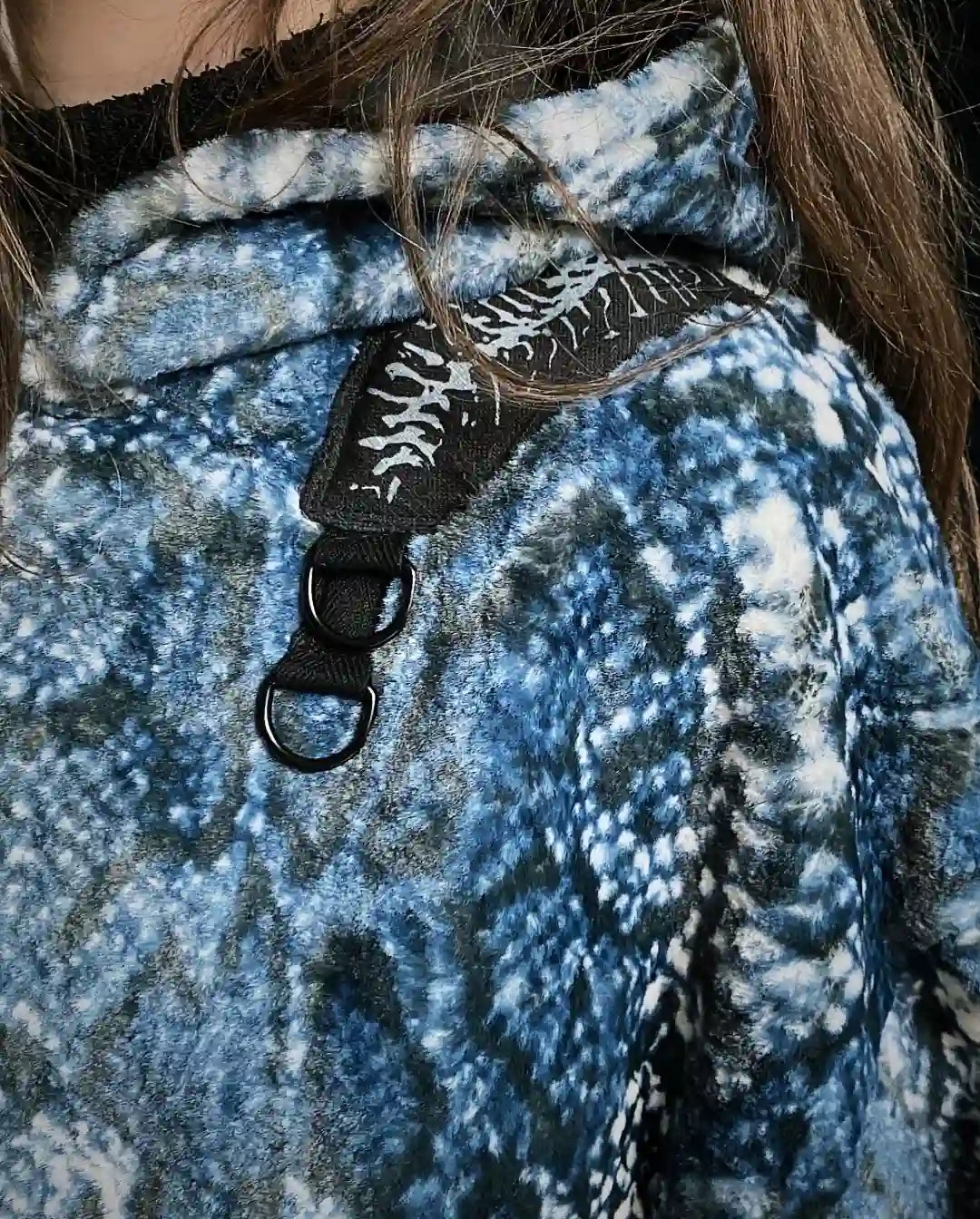 Felljacke Schlange blau