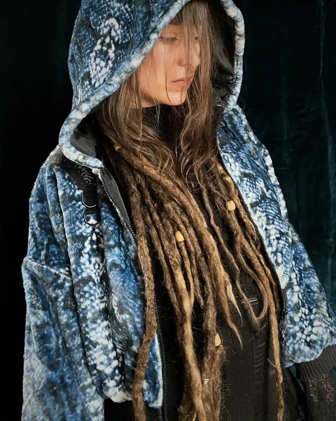 Felljacke Schlange blau