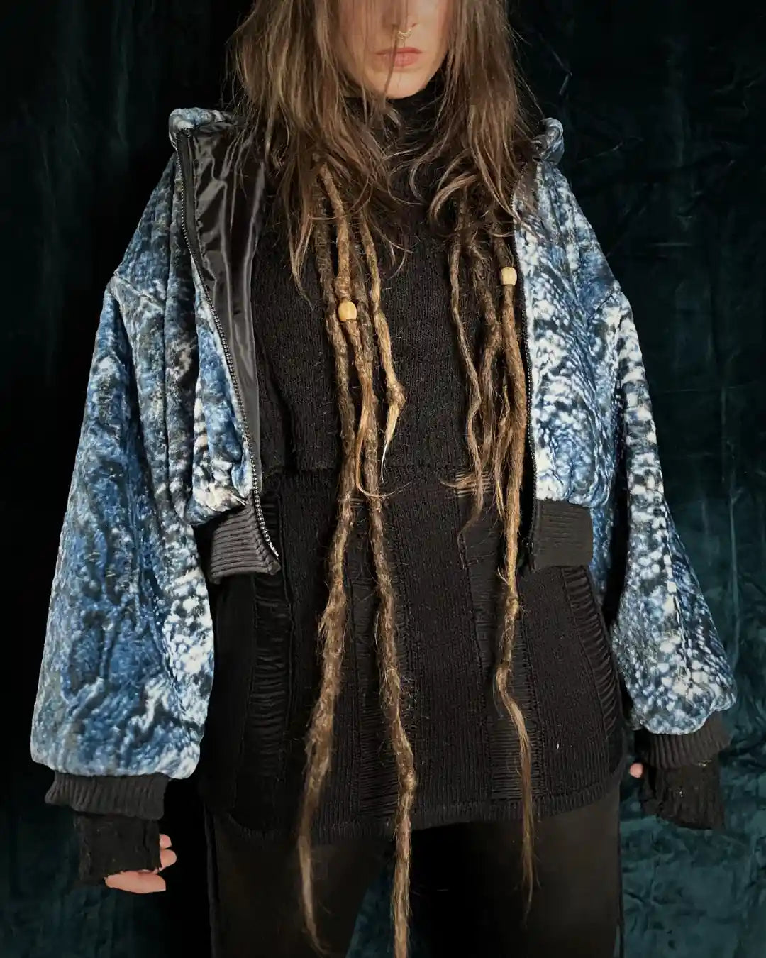 Felljacke Schlange blau