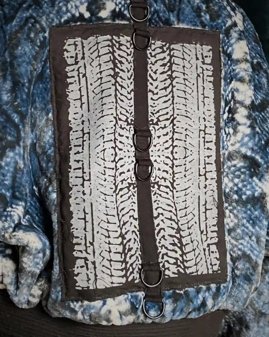 Felljacke Schlange blau