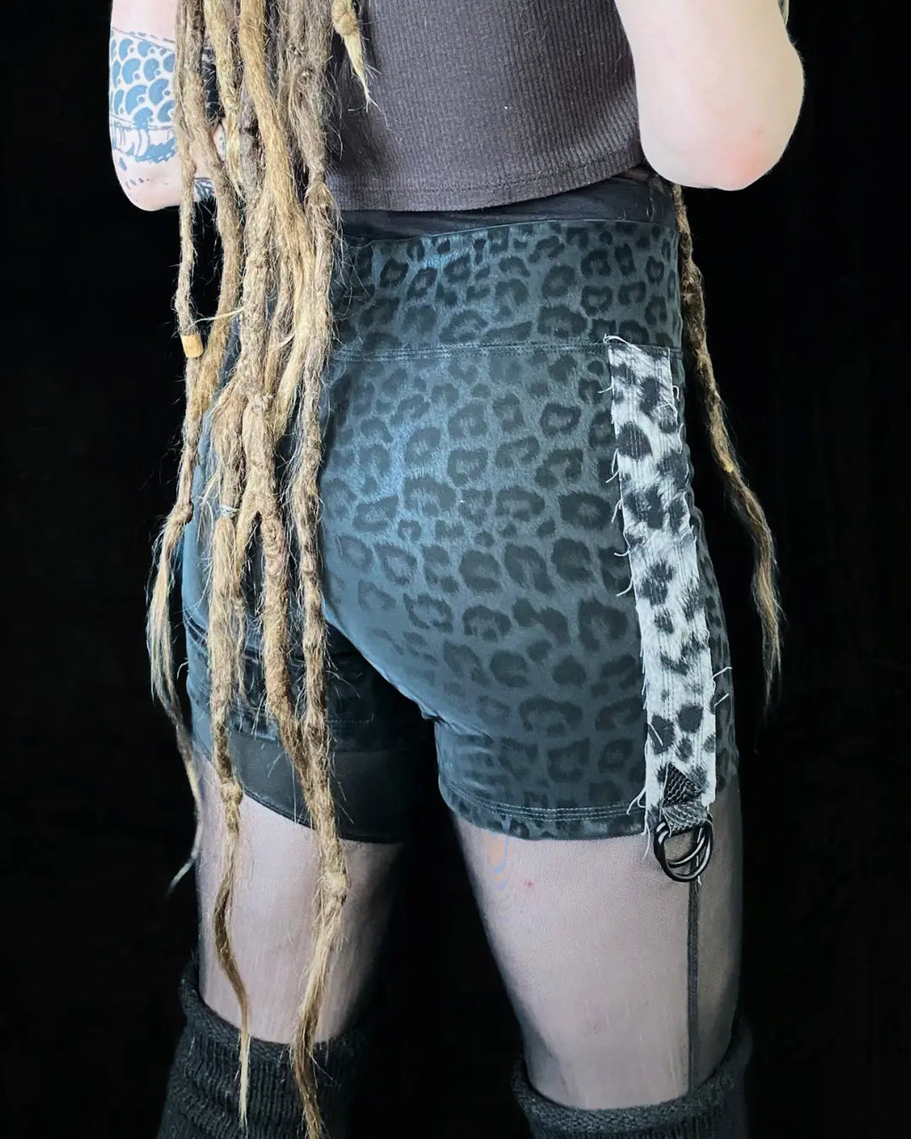Hotpants dark Leo