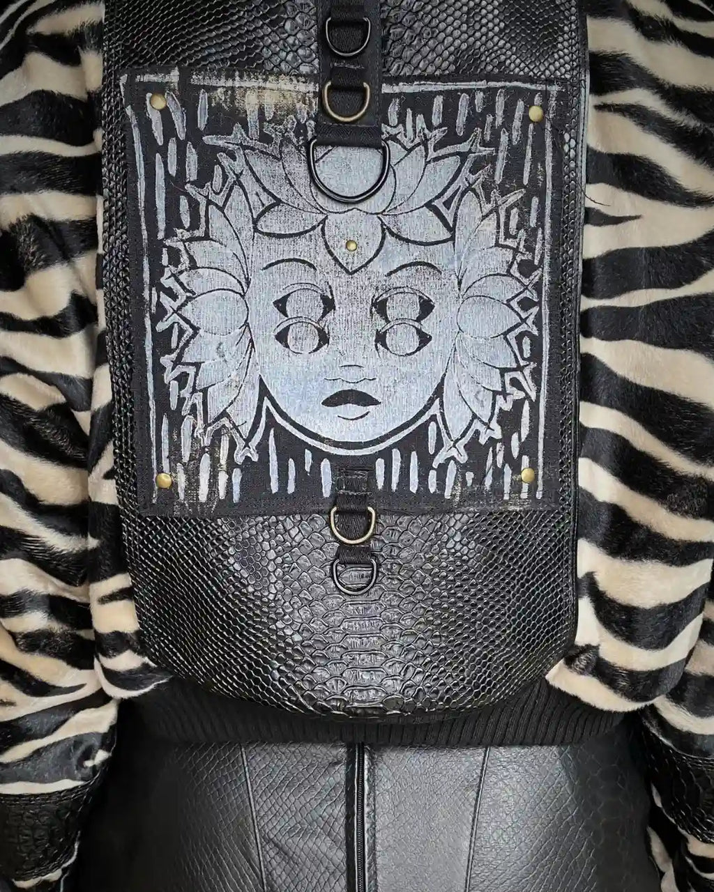Felljacke Zebra/Schlange creme mit Backpatch
