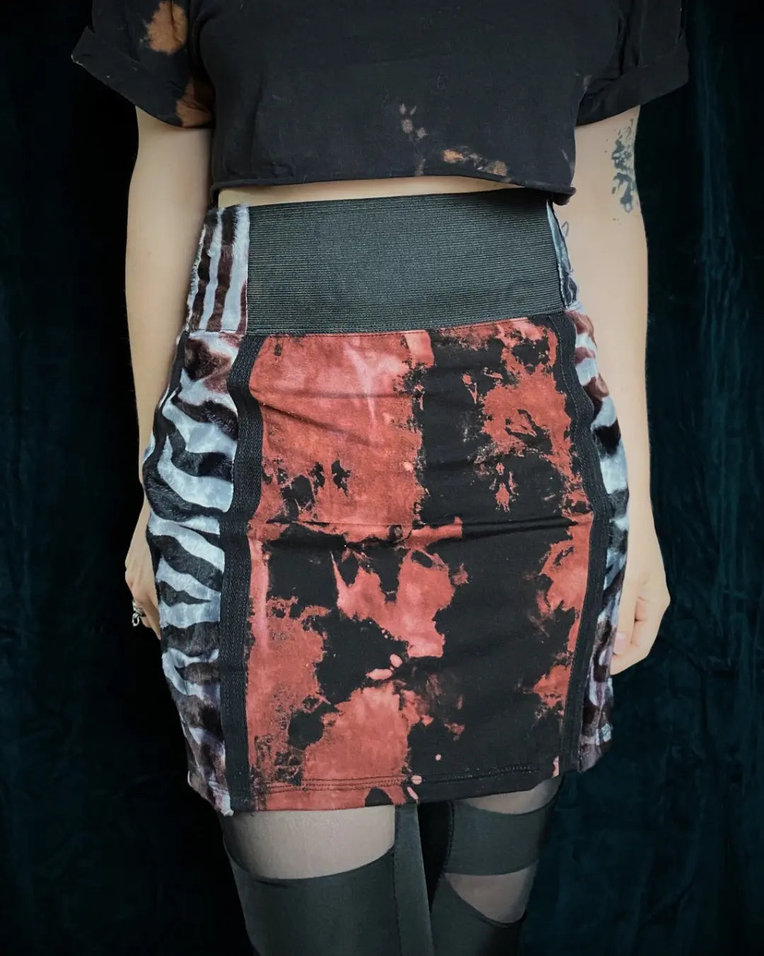 Minirock Animalprint Zebra/Tie Dye rot