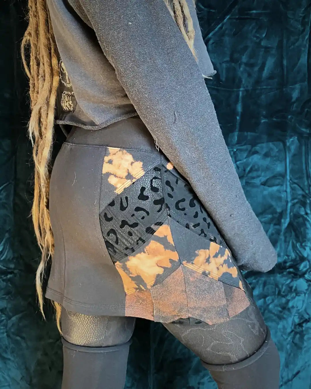 Minirock mit Fauxleather und Patchworkeinsätzen