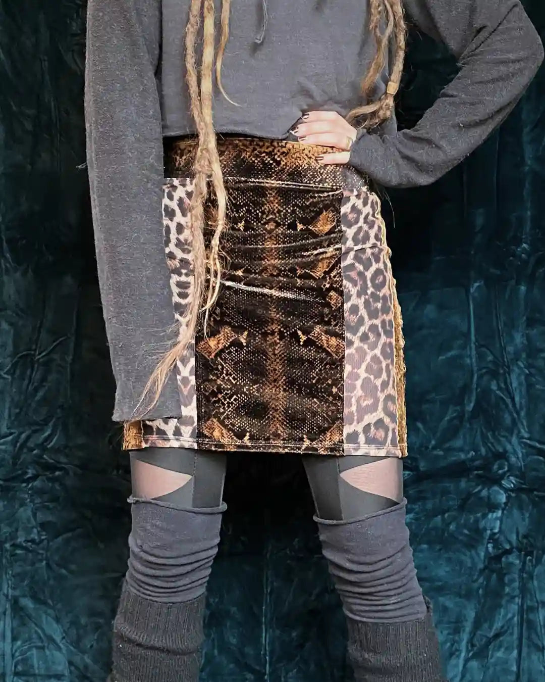 Minirock Samt Schlange/Leo