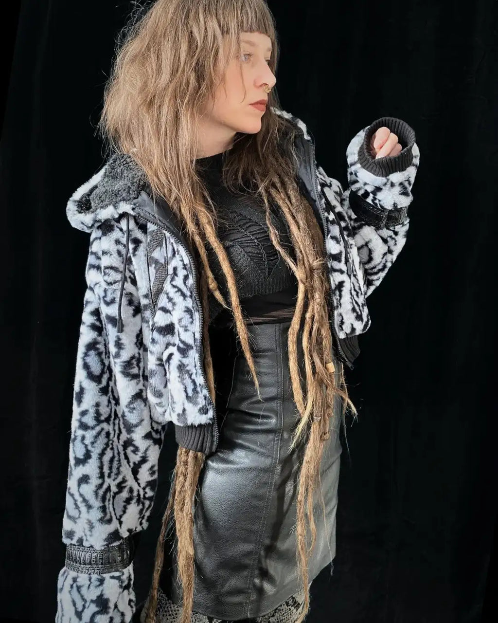 Faux Fur Jacket – Animalprint SNOW Leopard/Wolf