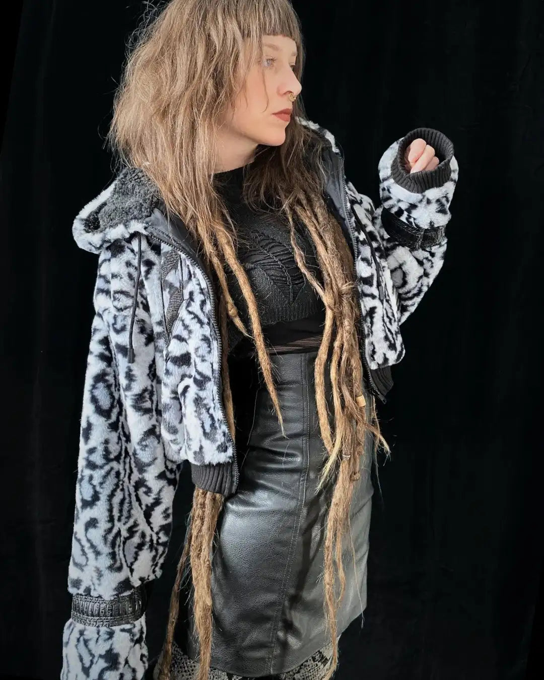 Faux Fur Jacket – Animalprint SNOW Leopard/Wolf