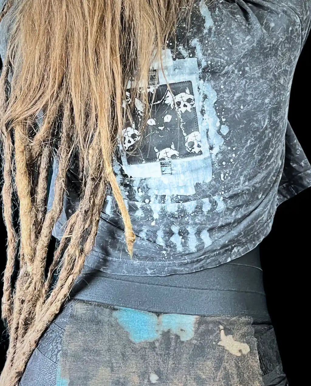 Painted Acid Tee • dunkelgrau • Katze/Schädel II • M