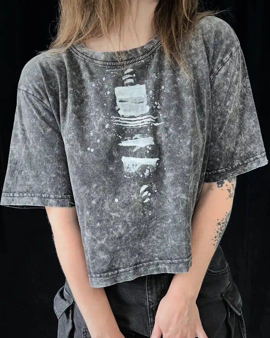 Painted Acid Tee • dark grey • flame • L