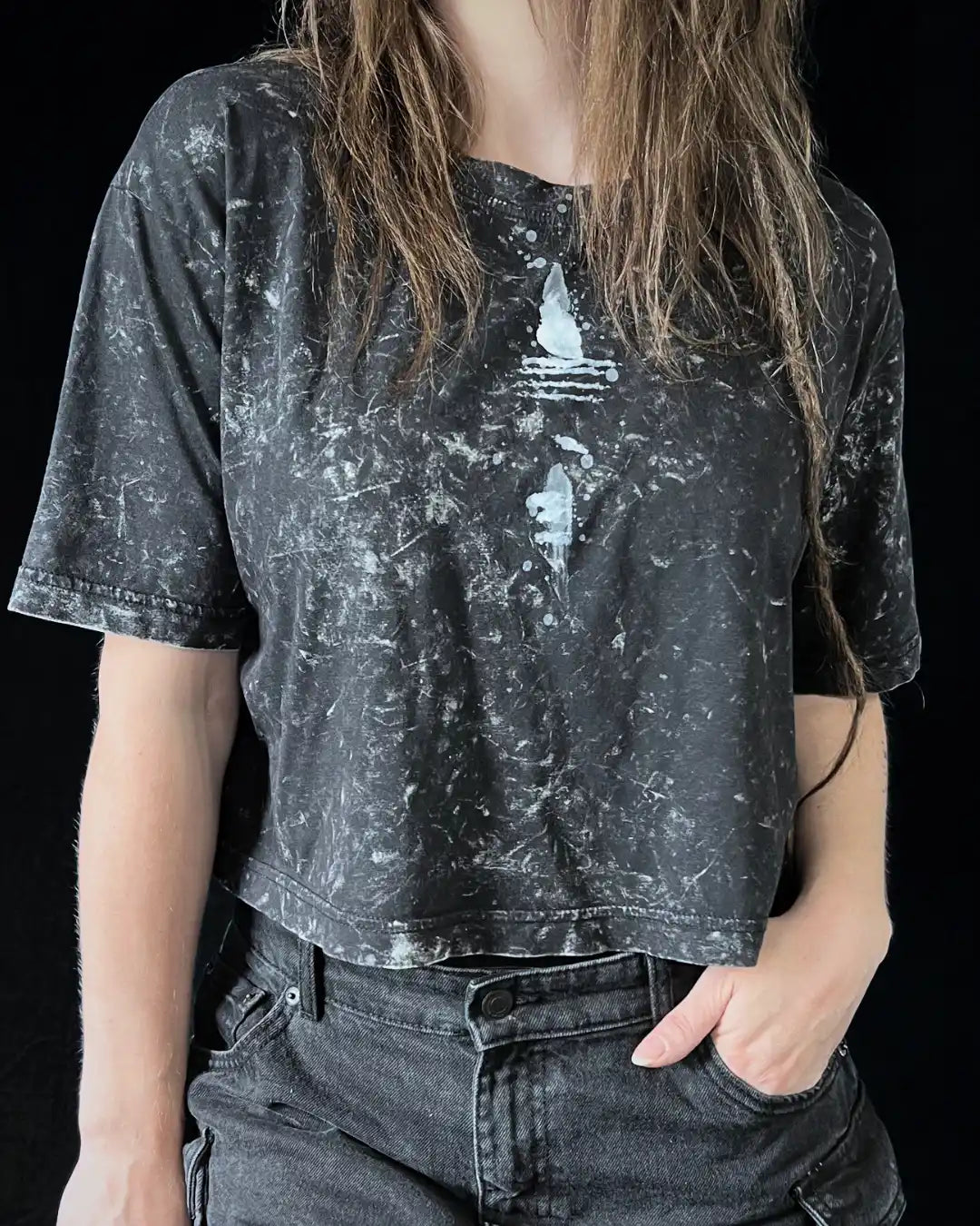 Painted Acid Tee • dark grey • Skull • M