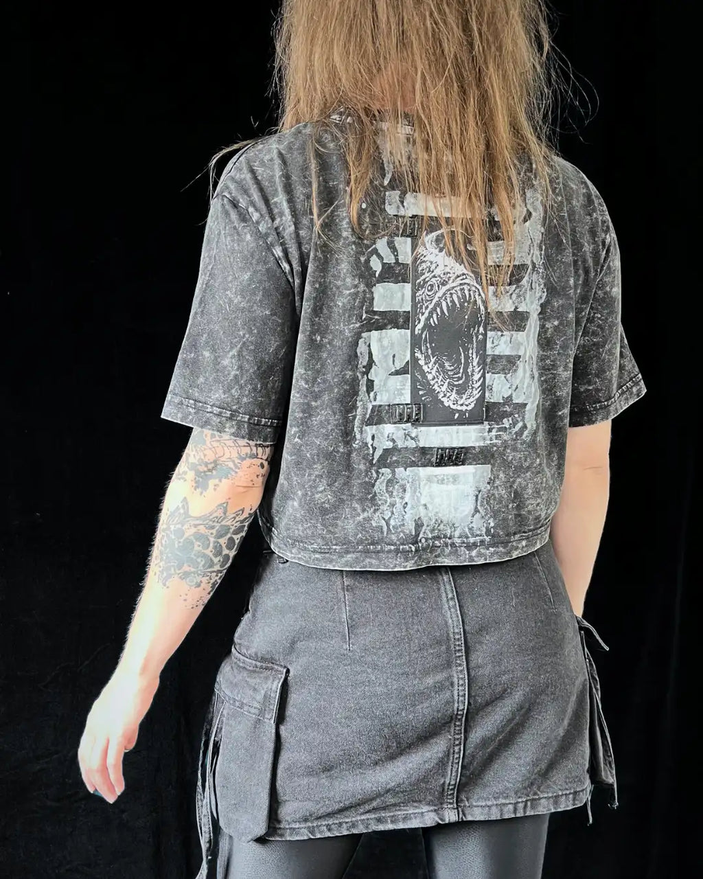 Painted Acid Tee • dark grey • Fish • S