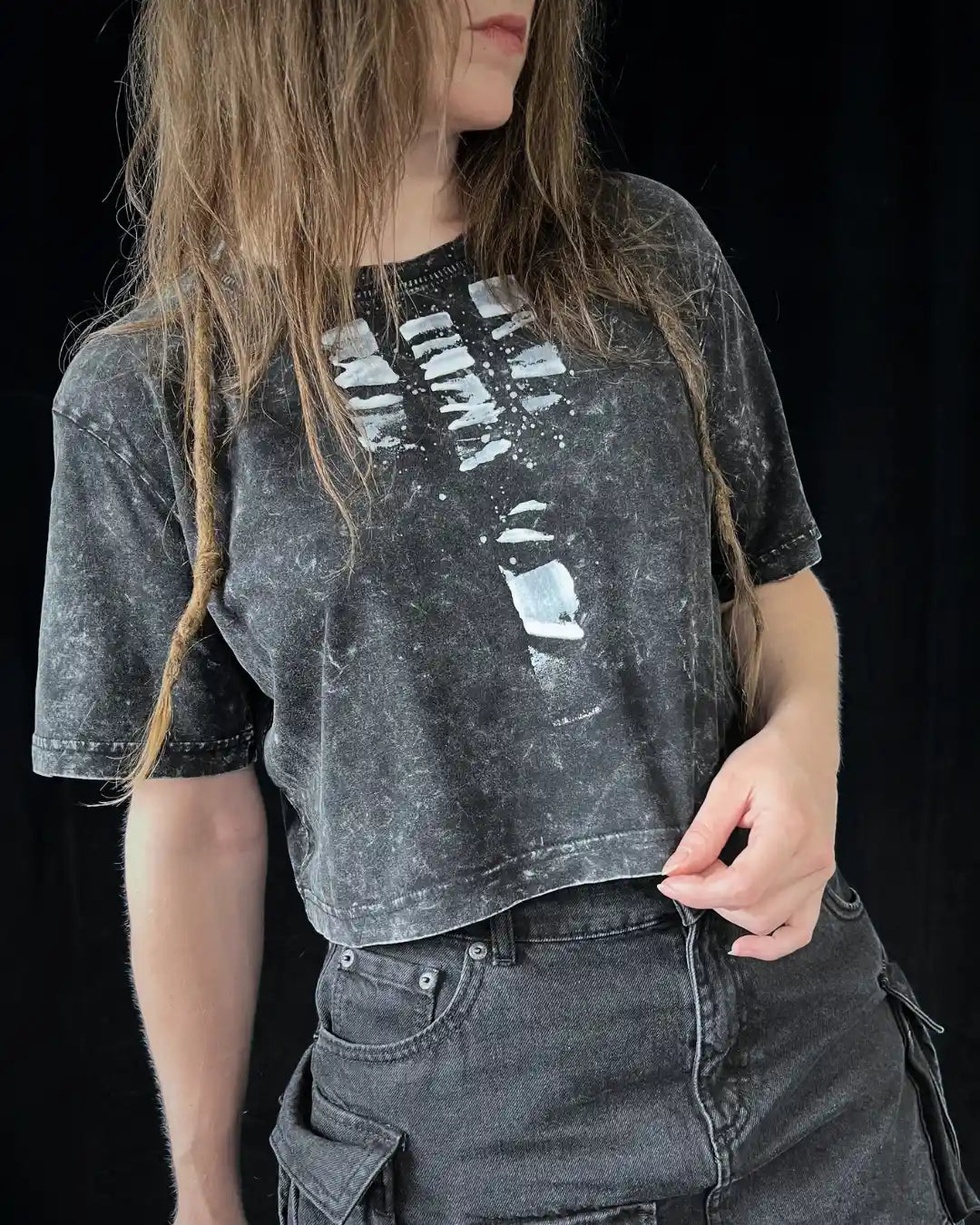 Painted Acid Tee • dark grey • Fish • S