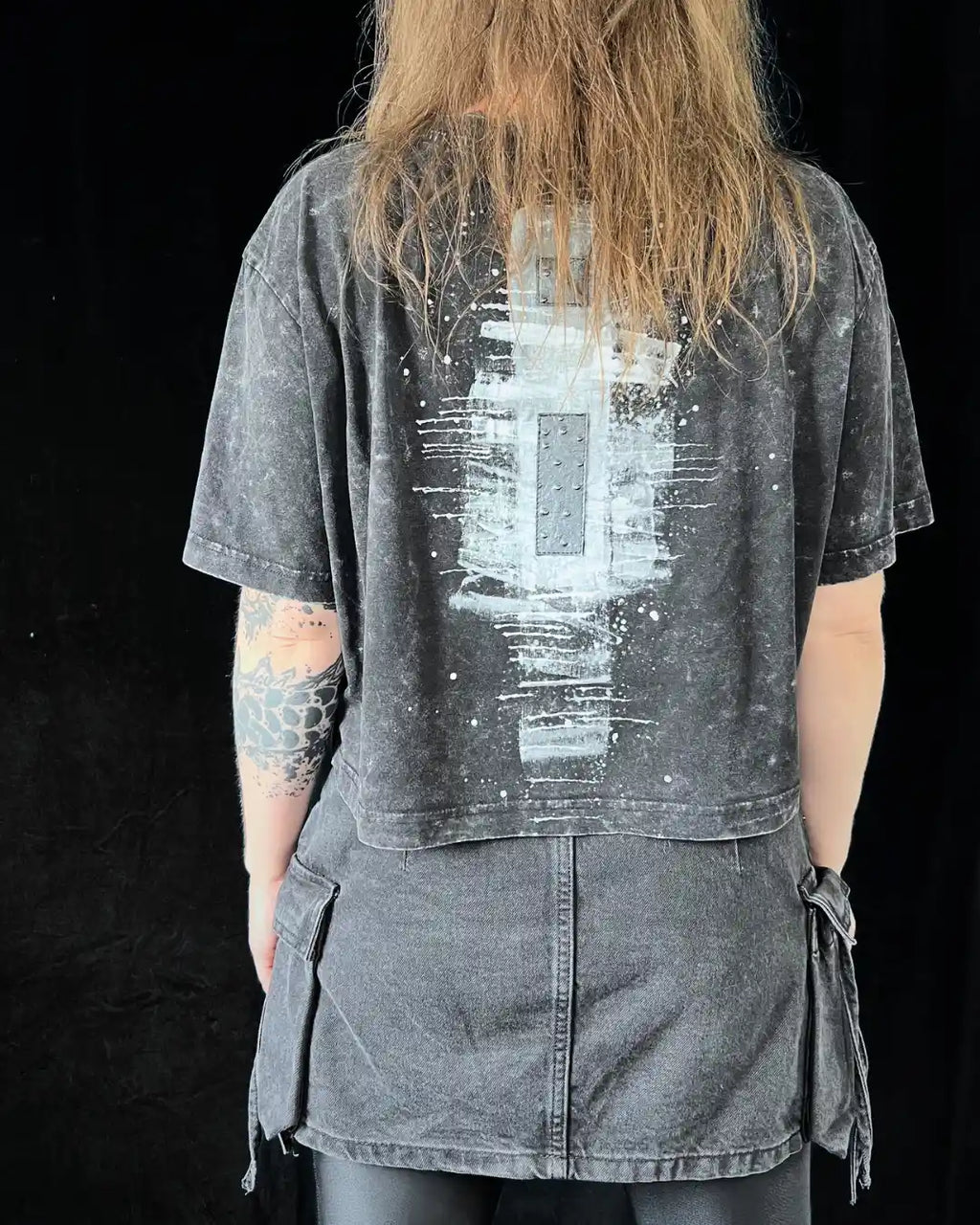 Painted Acid Tee • dark grey • Squares II • L