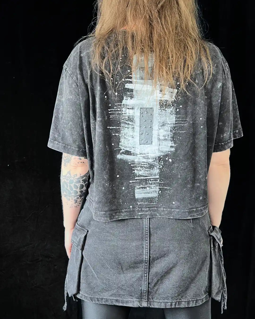 Painted Acid Tee • dark grey • Squares II • L