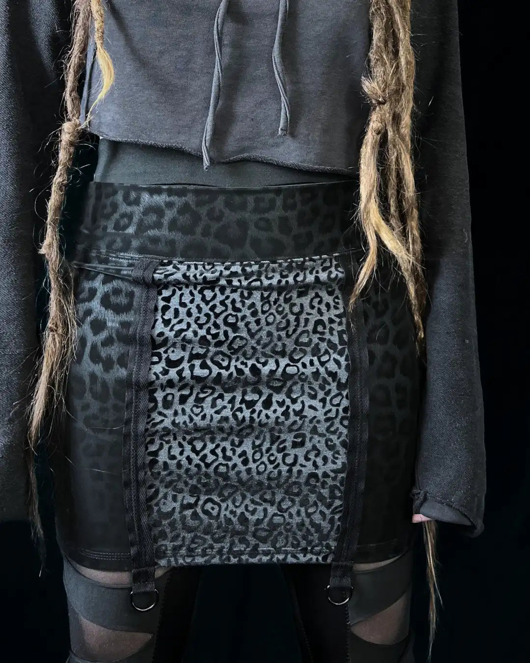 Mini skirt grey Leo Size M