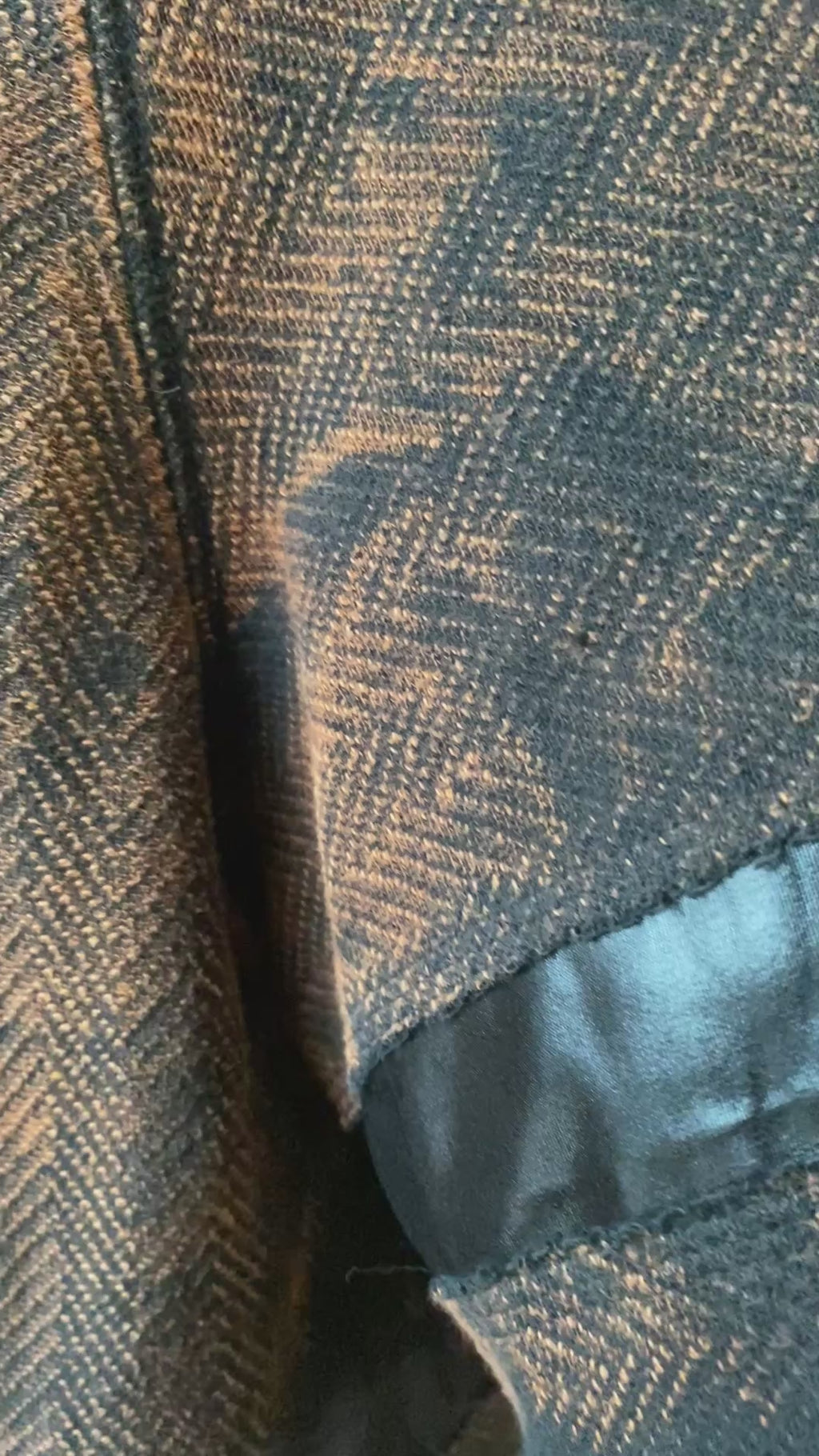 Hoodie Tie Dye mit kurzen Ärmeln, Lackeinsätzen und Patch