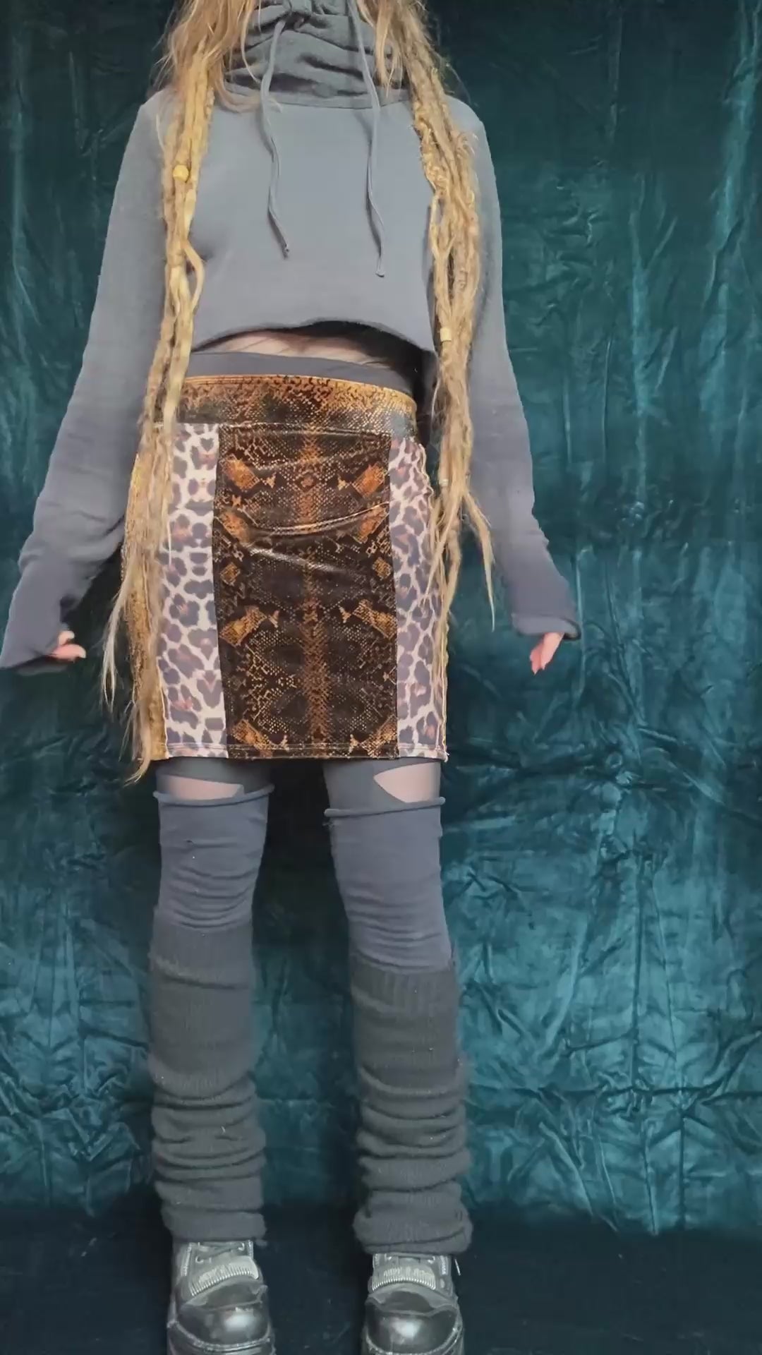 Minirock Samt Schlange/Leo